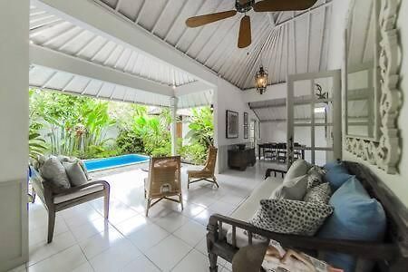 Hideaways Seminyak Villa Exterior foto